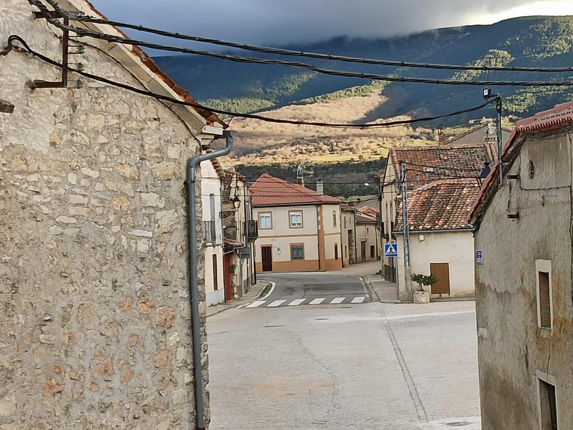 Casa Rural Casona Camino Pedraza - 4 Estrellas Arcones Екстер'єр фото